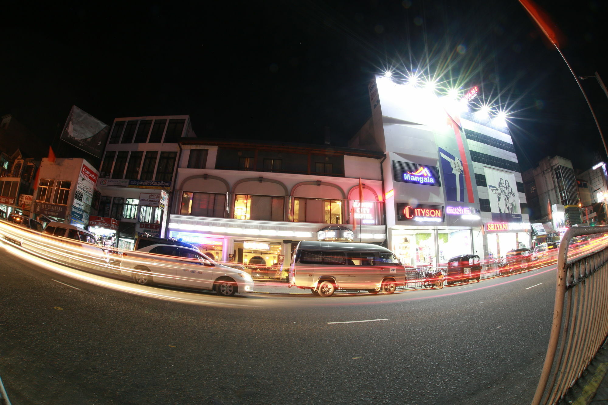 By Earl's Hotel 3*