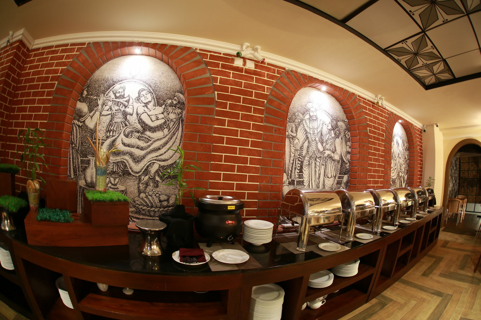 By Earl's Hotel