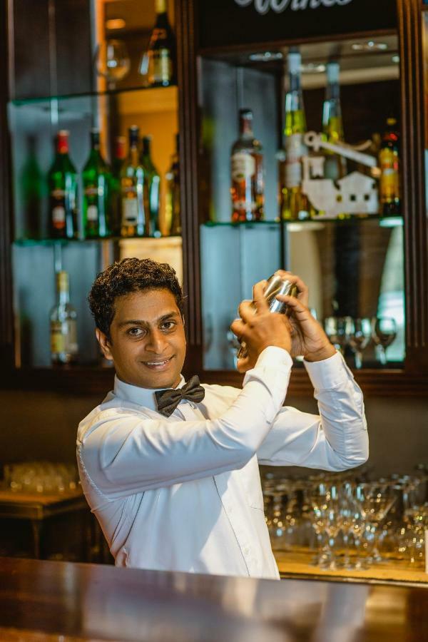By Earl's Hotel Kandy